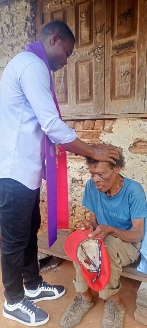 Visite et présence fraternelle auprès des aînés